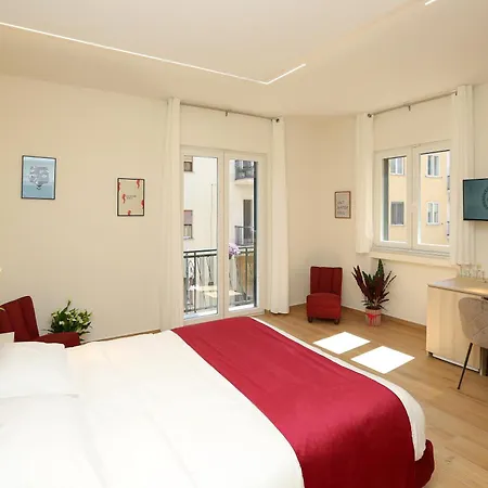 Ricomincio Da Tre Couette-café 4*